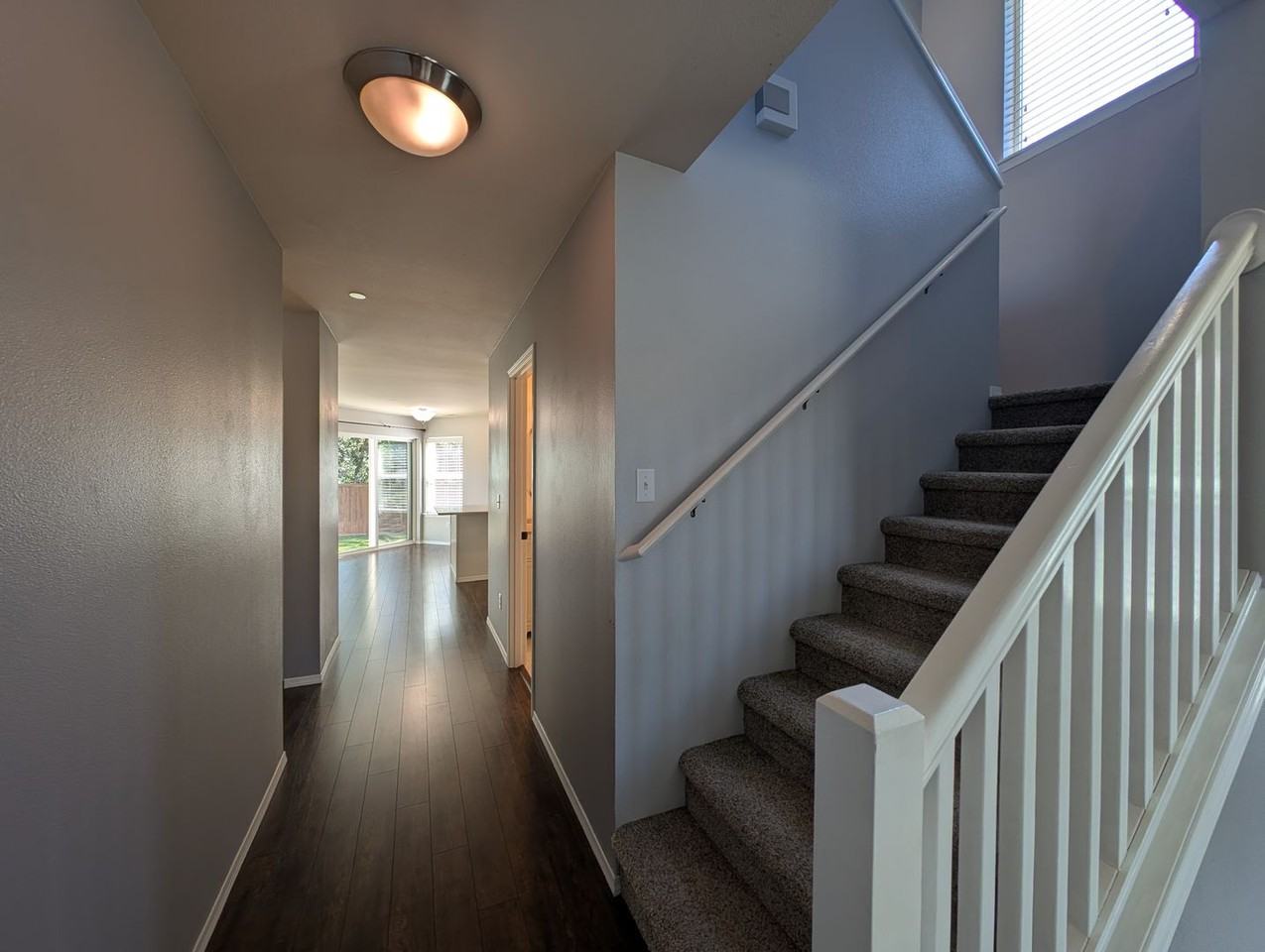 2233 Wallace Loop - Photo 4 of 39