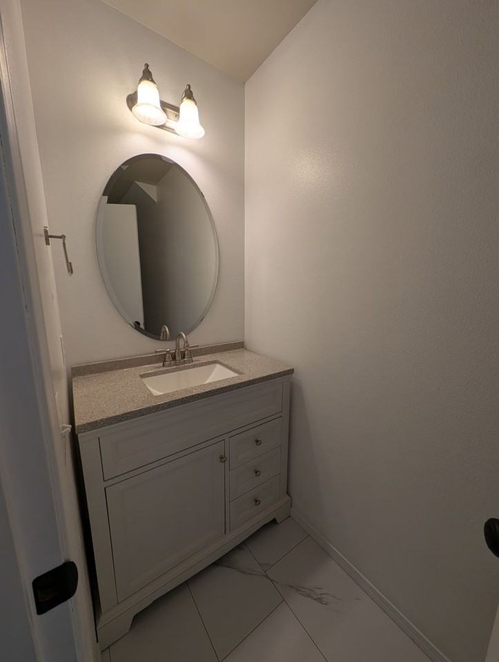 2233 Wallace Loop - Photo 5 of 39
