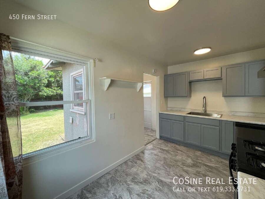 450 Fern St - Photo 7 of 11
