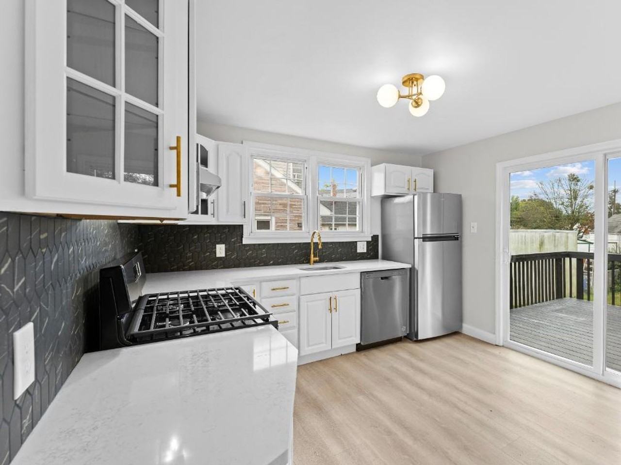 800 Market St - Photo 2 of 28
