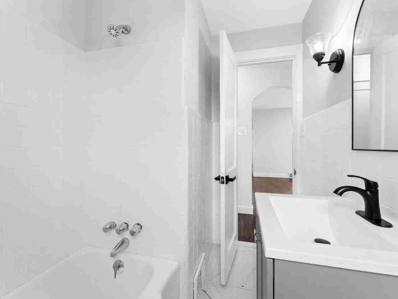 800 Market St - Photo 4 of 28