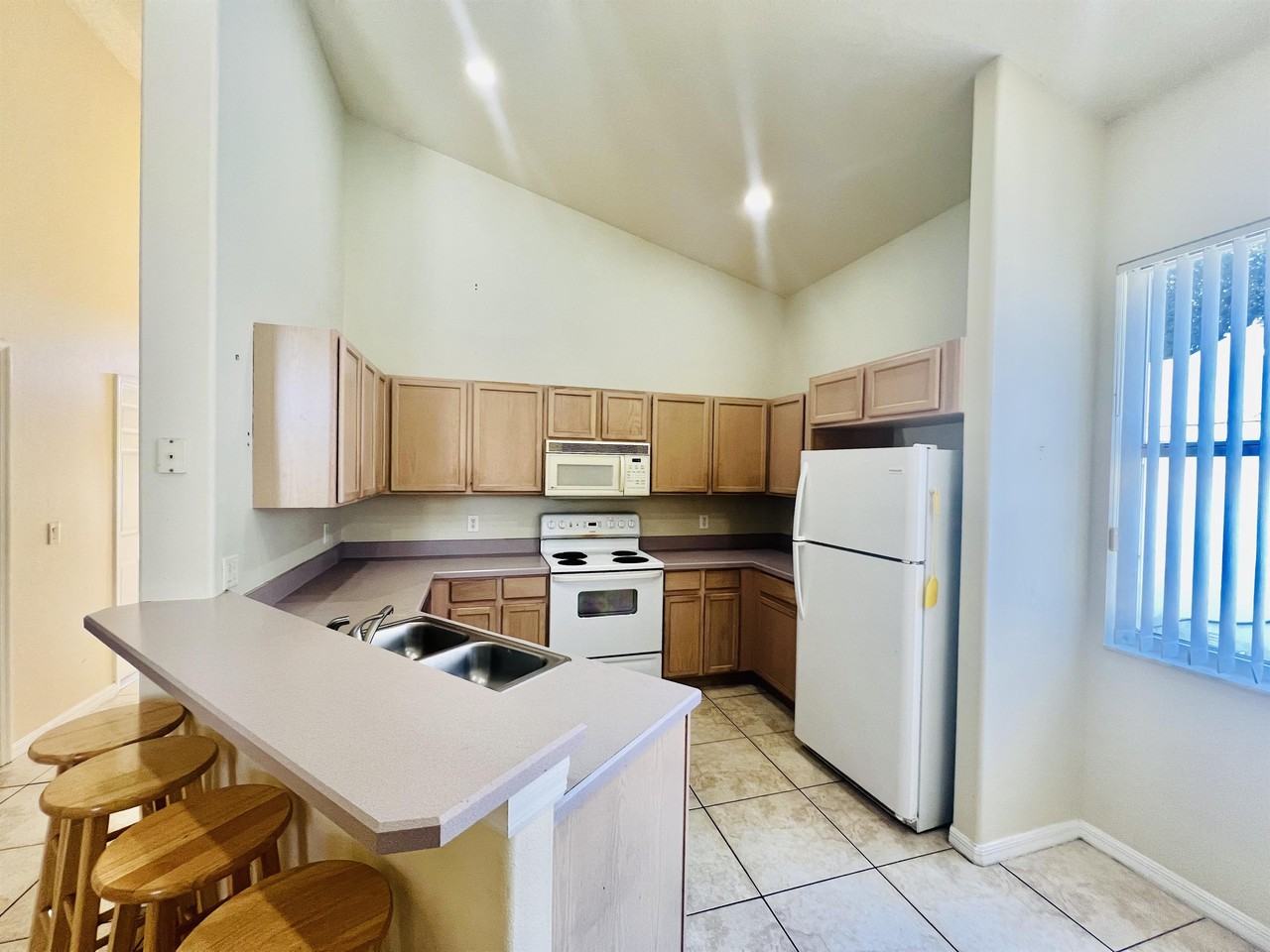 2565 Bear Creek Ct #1 - Photo 4 of 18