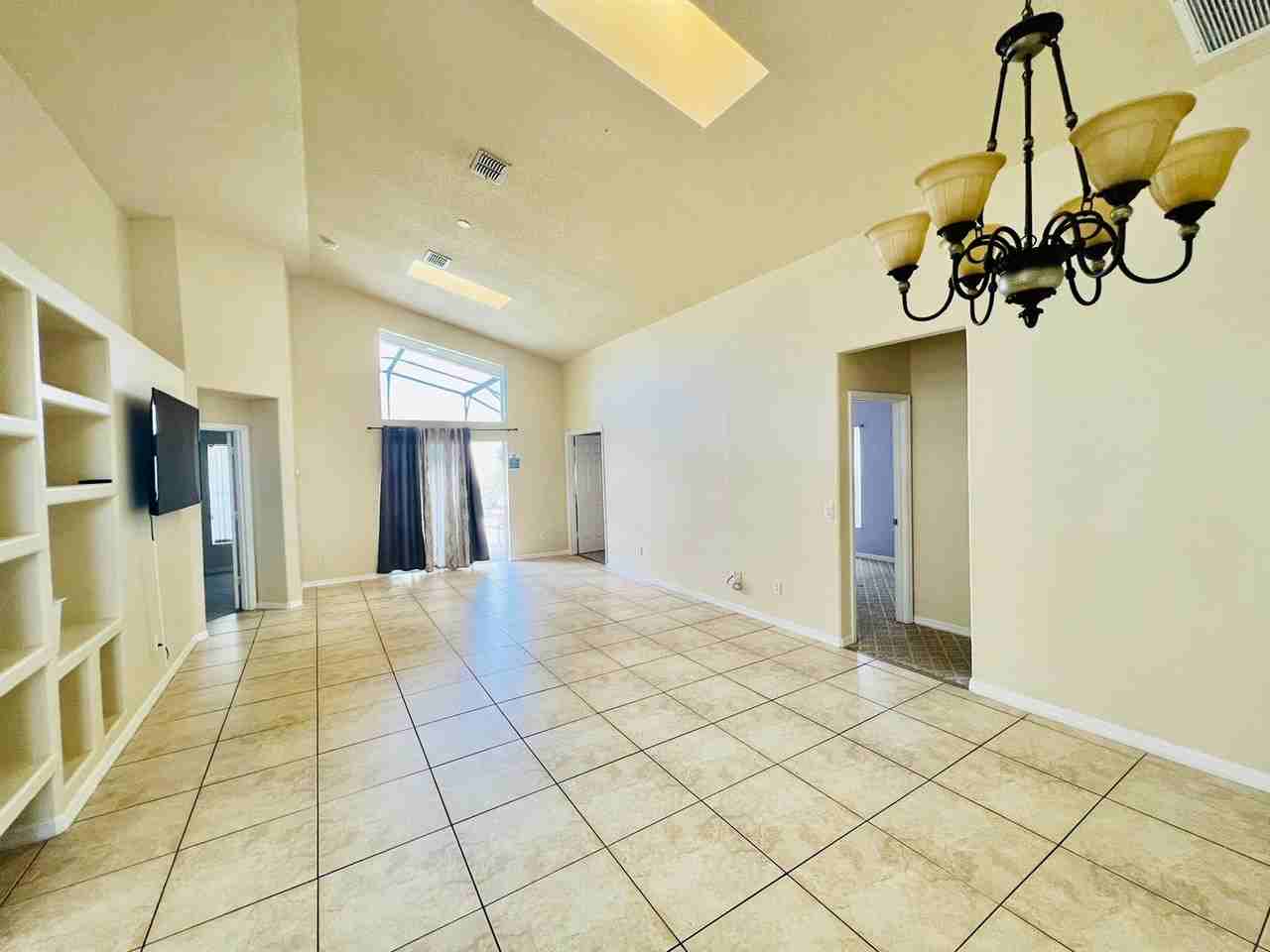 2565 Bear Creek Ct #1 - Photo 5 of 18