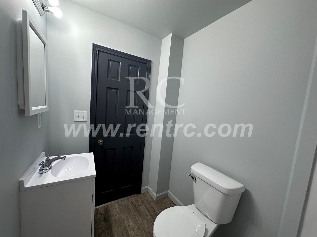 1420 Meitzler St - Photo 4 of 13