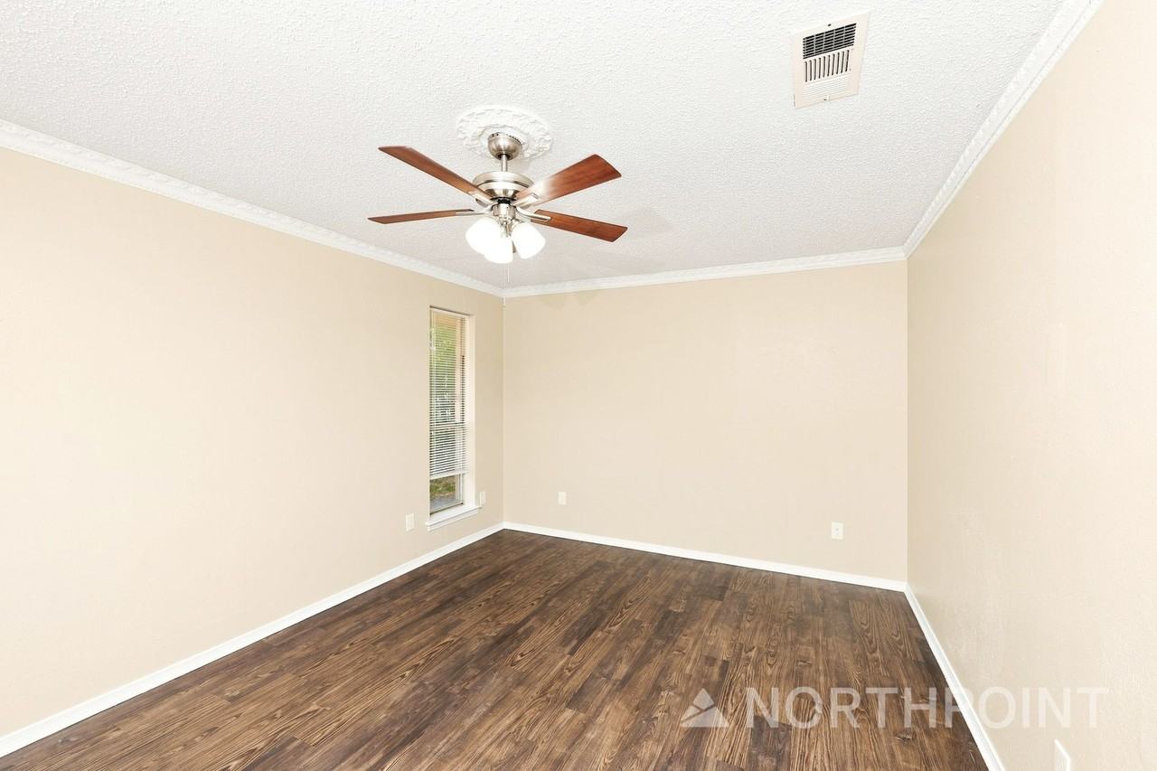 1315 Drury Dr - Photo 7 of 15