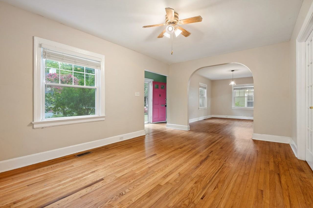 713 W Knox St - Photo 2 of 23