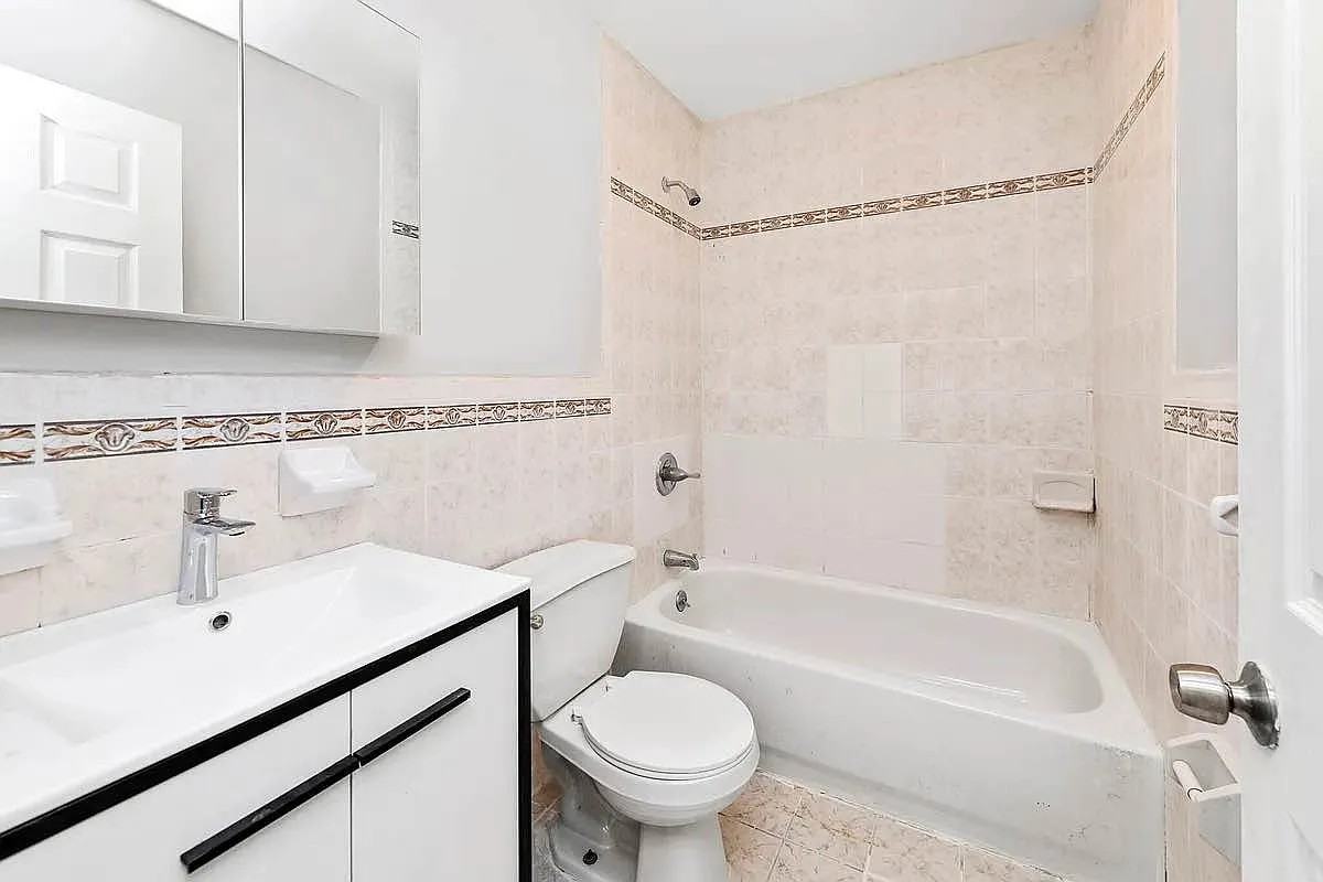 3611 Barnes Avenue #3 - Photo 5 of 10