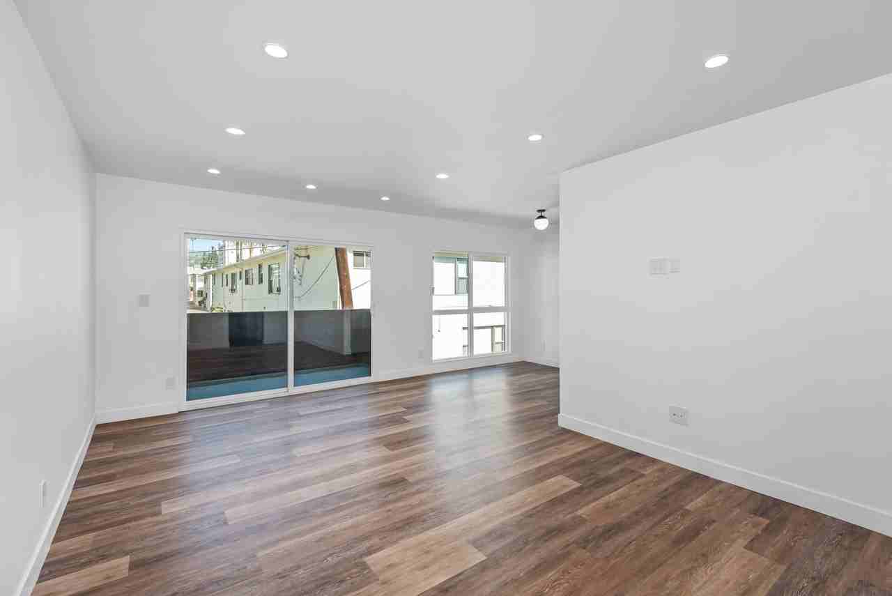 1563 Gordon St - Photo 7 of 15