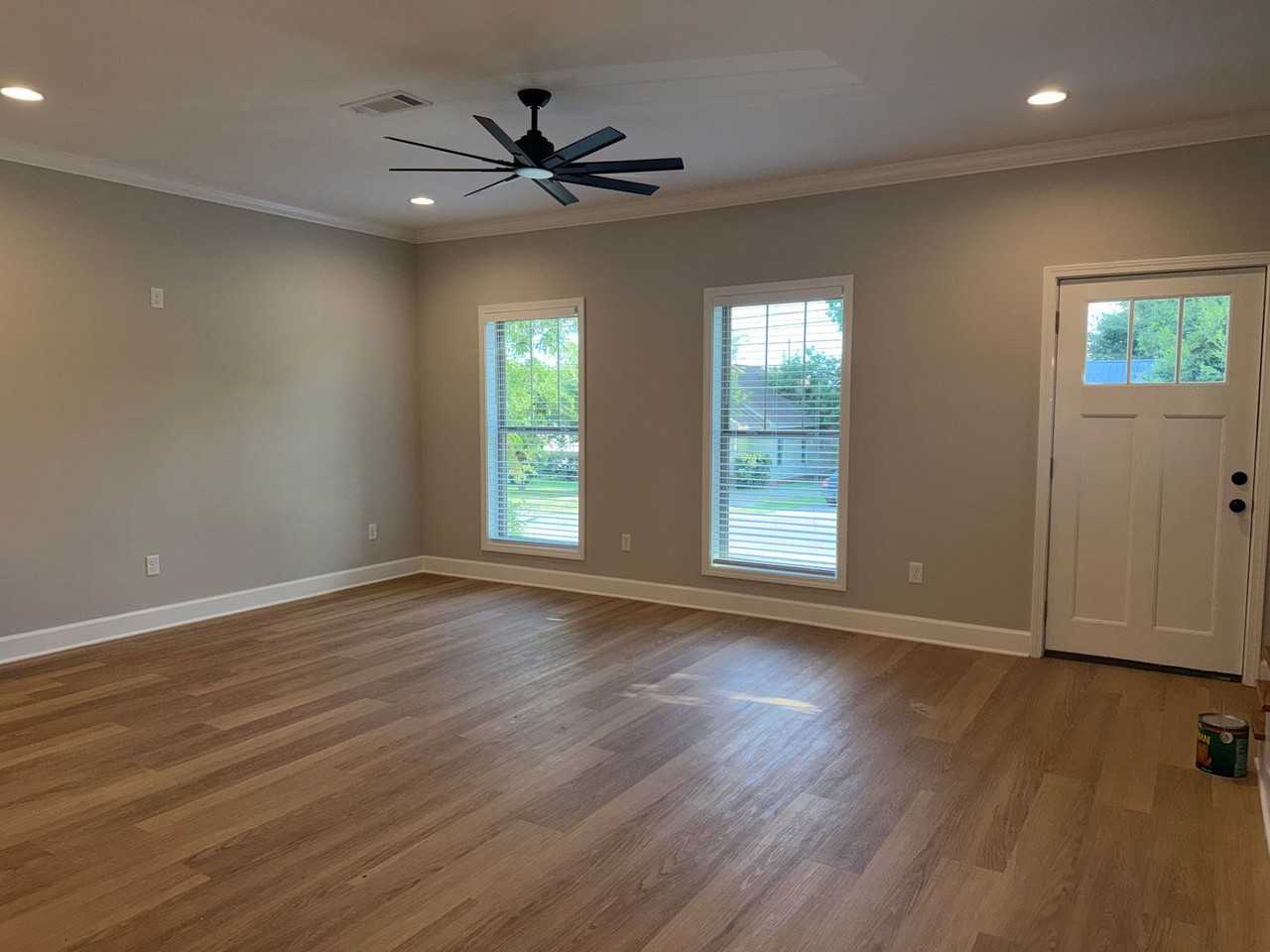 16 Lakeview - Photo 4 of 41