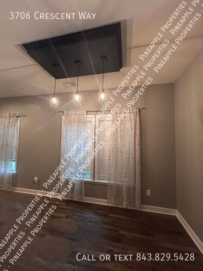 3706 Crescent Way - Photo 4 of 34