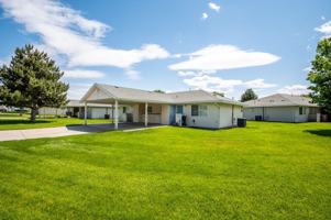 featured image of 212 Ne Anderson Cir