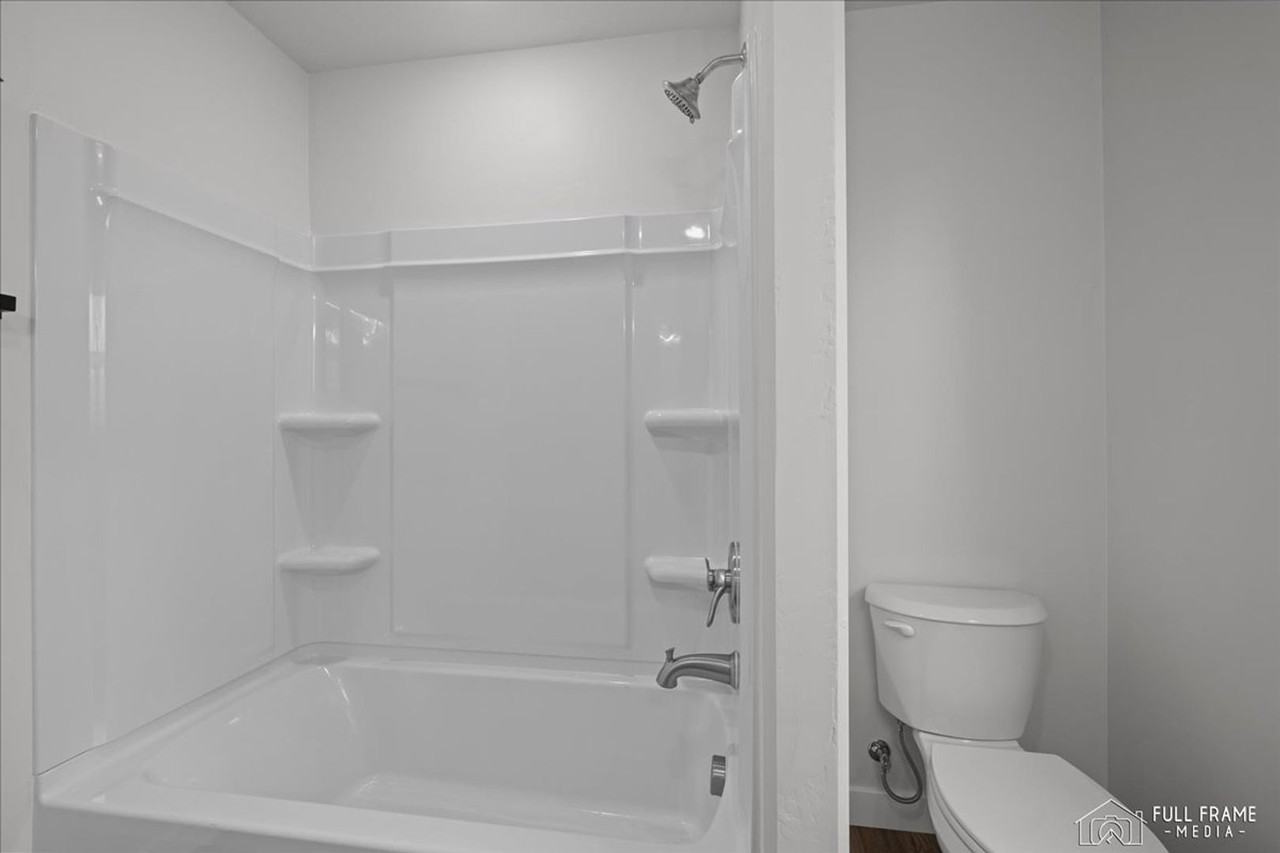 7442 N Paw St #2 - Photo 3 of 50