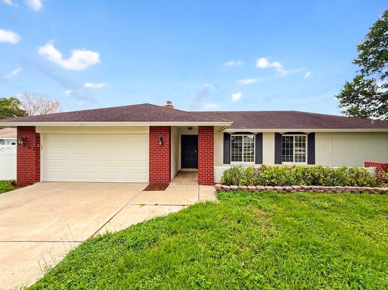 8221 Granada Blvd - Photo 3 of 27
