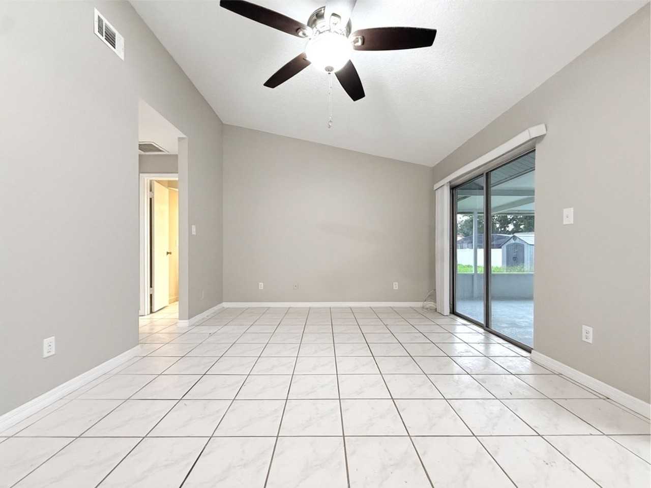 8221 Granada Blvd - Photo 5 of 26