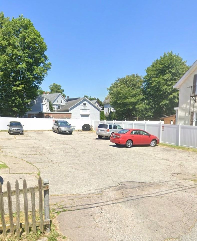185 Cottage St - Photo 2 of 2