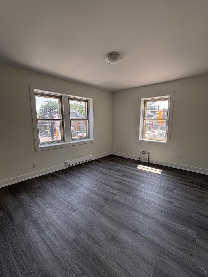 147 Fifth Ave #1 - Photo 3 of 12