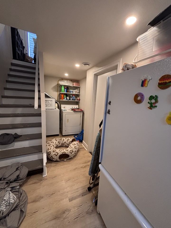 451 Sunnyside Ave - Photo 6 of 40