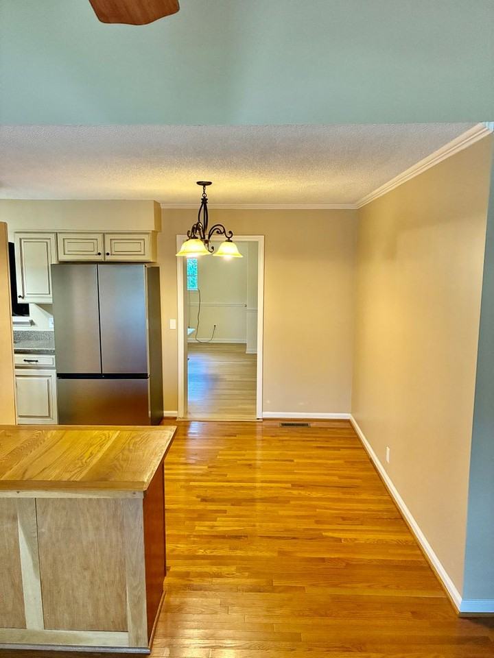 1424 Trade Winds Ct - Photo 6 of 16
