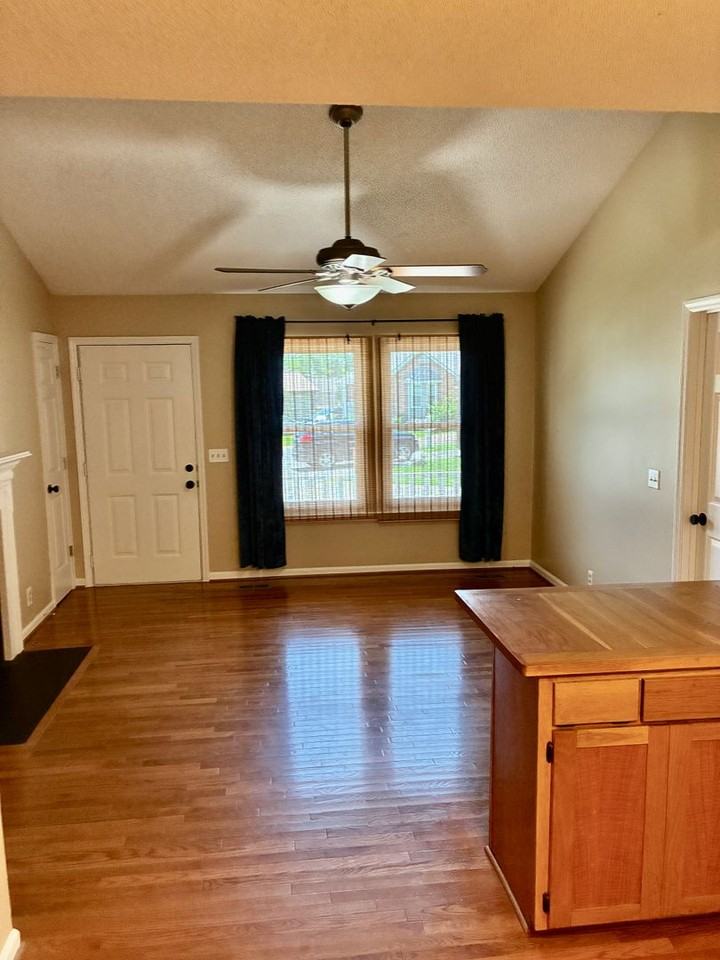 1424 Trade Winds Ct - Photo 7 of 16