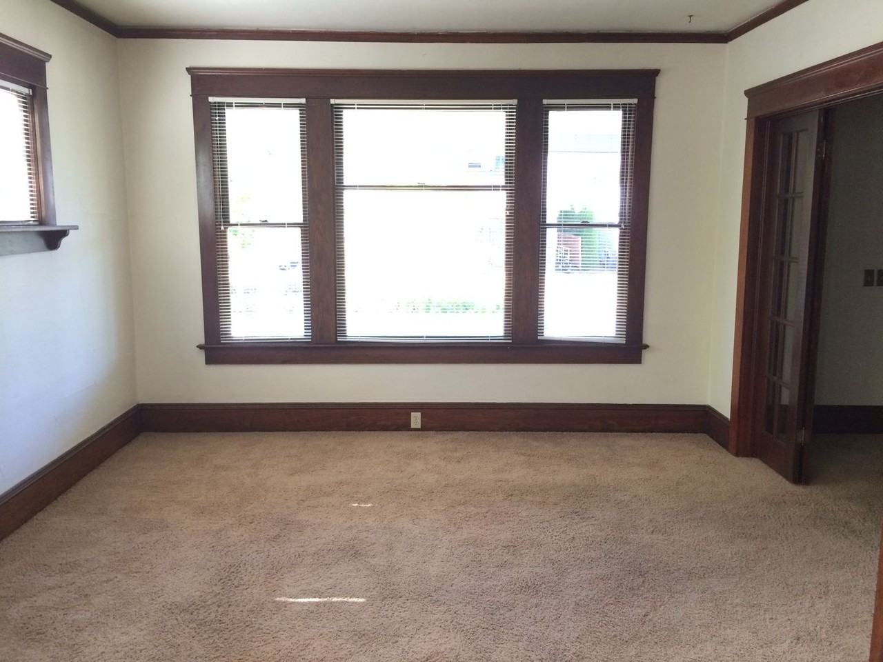 121 Nw 8th St - Photo 6 of 19