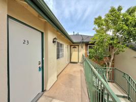featured image of 2652 Shadow Hills Dr