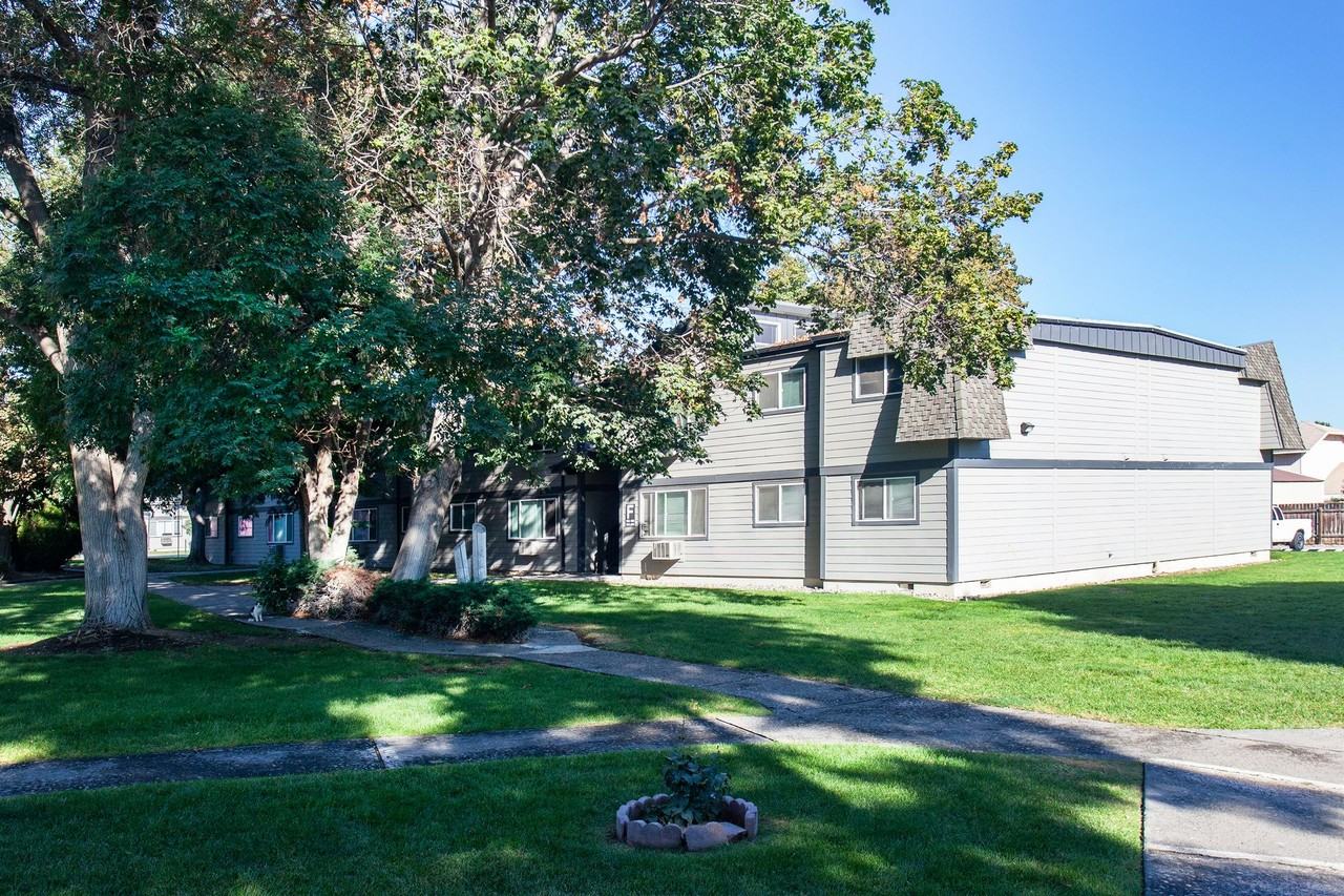 Crown Village Apartments - Photo 2 of 6
