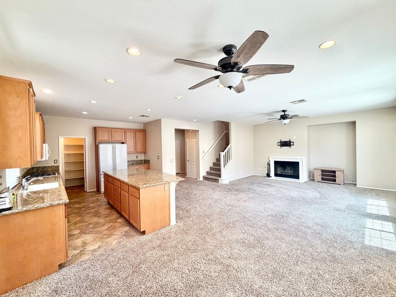 31551 Mendocino Ct - Photo 6 of 33