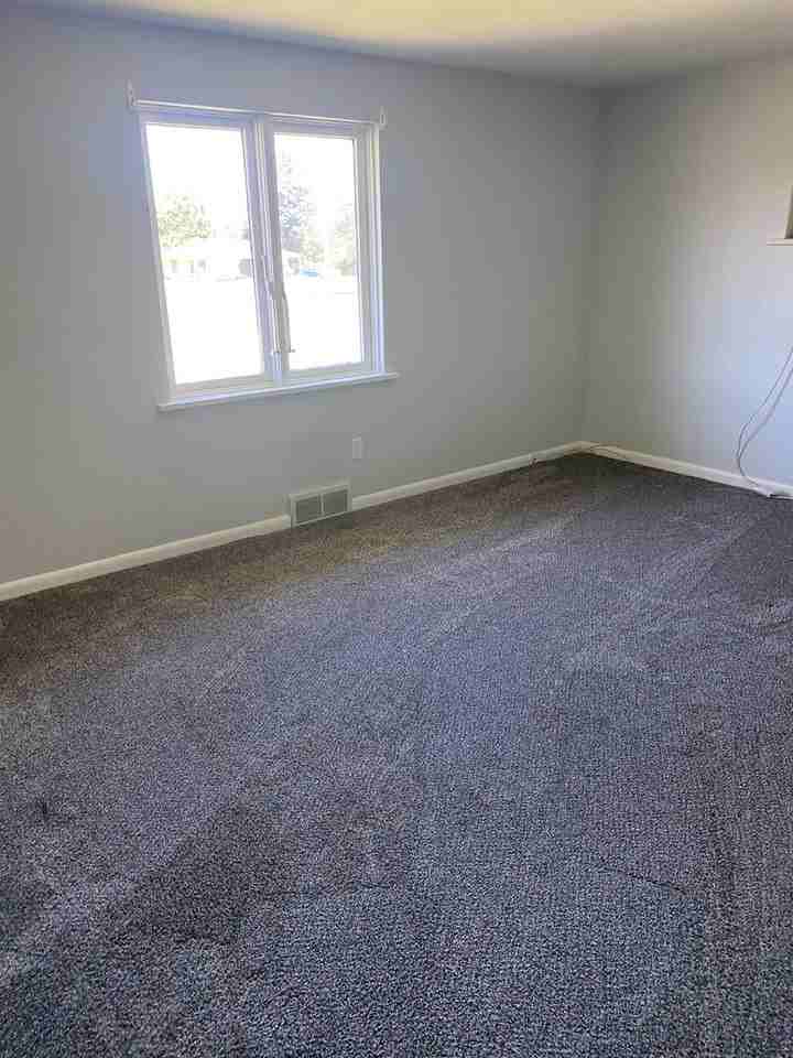 1314 Willowbrook Rd - Photo 7 of 9