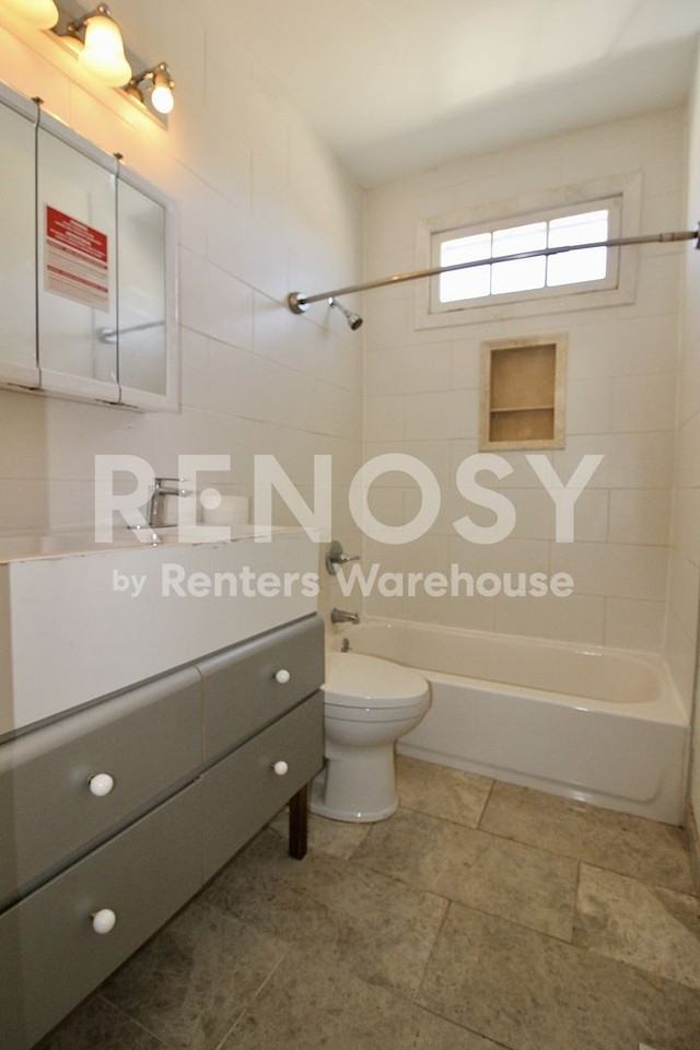 2828 Stout St - Photo 4 of 24