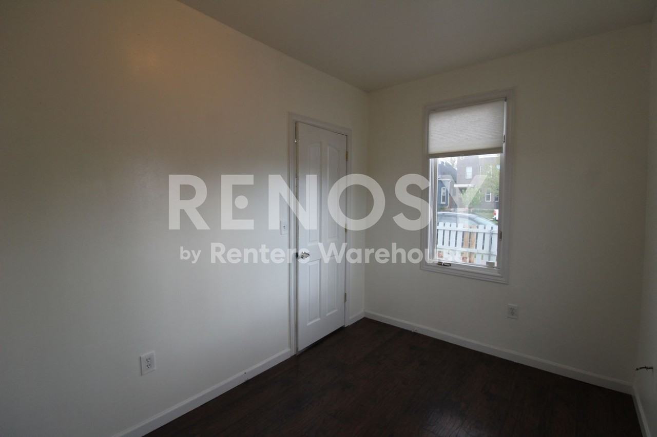 2828 Stout St - Photo 5 of 24