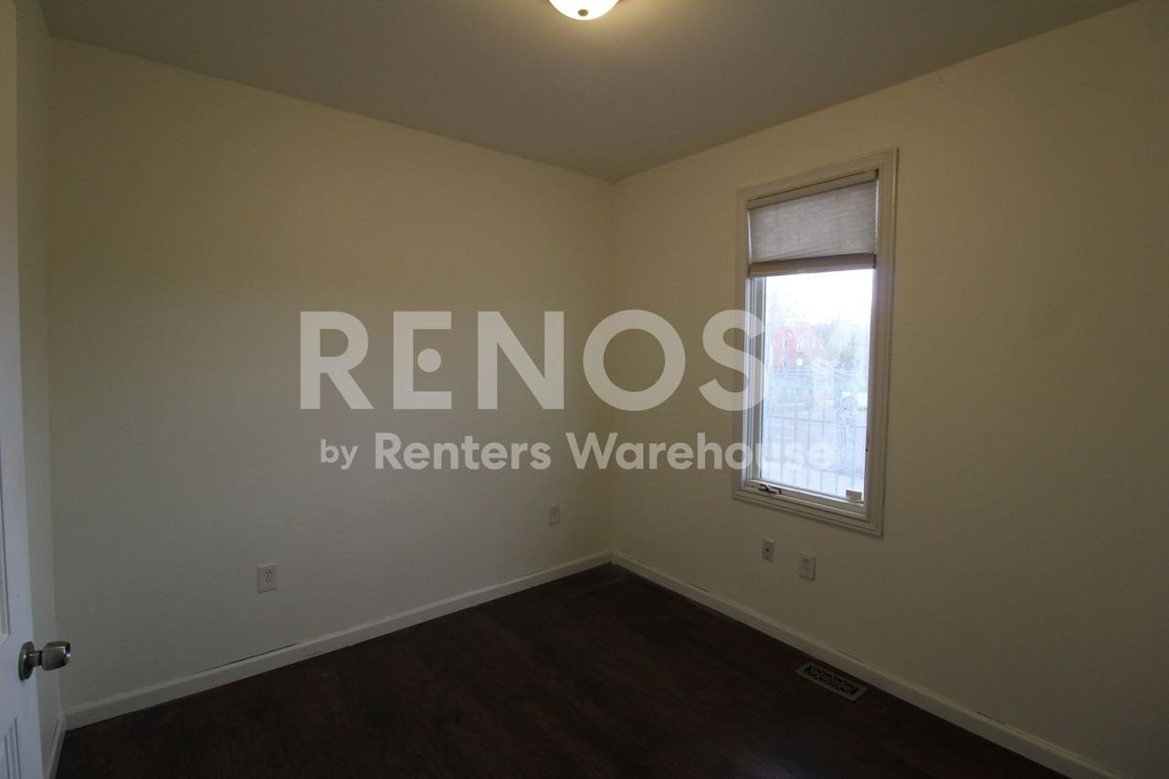 2828 Stout St - Photo 6 of 24