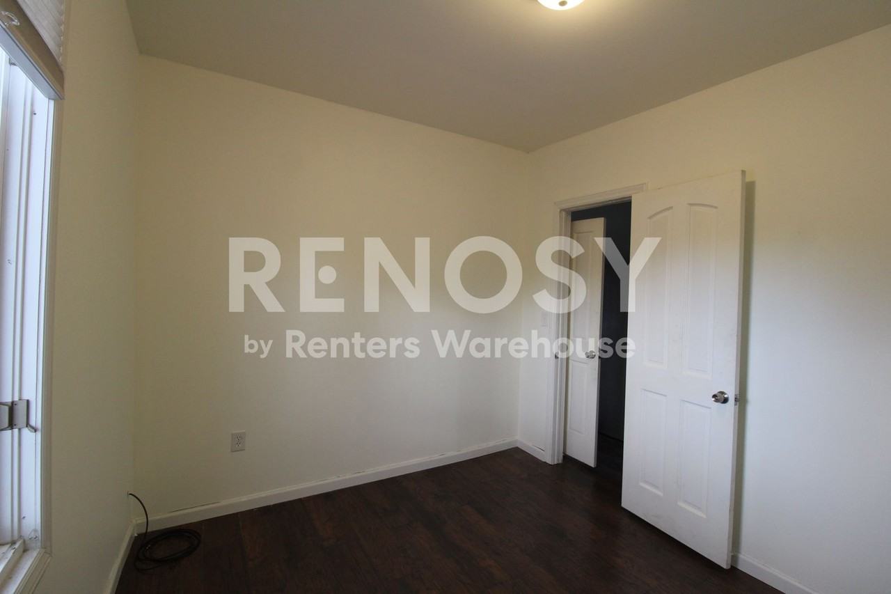 2828 Stout St - Photo 7 of 24
