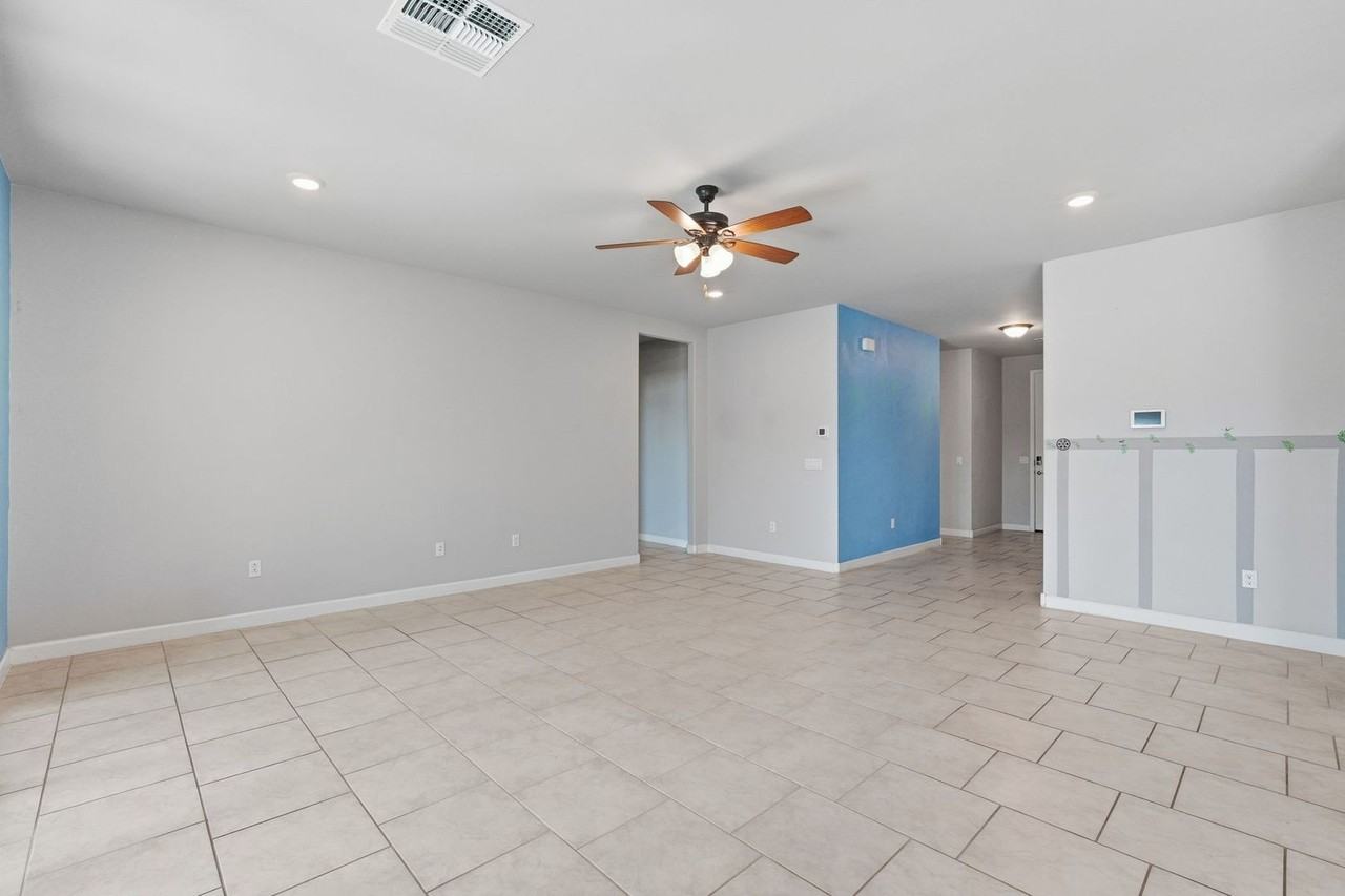17985 S Whispering Glen Path - Photo 5 of 37