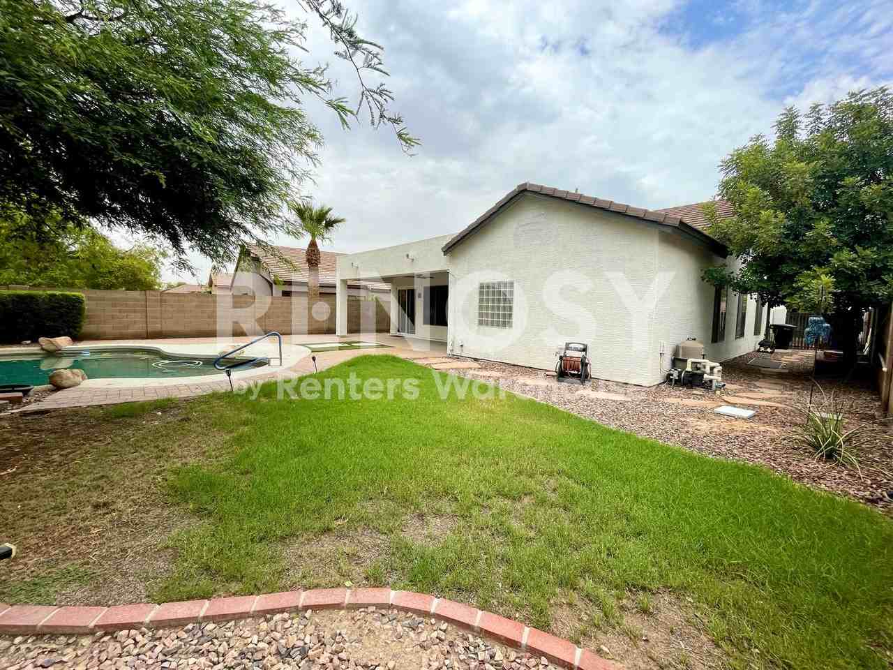 637 W Citrus Way - Photo 3 of 28