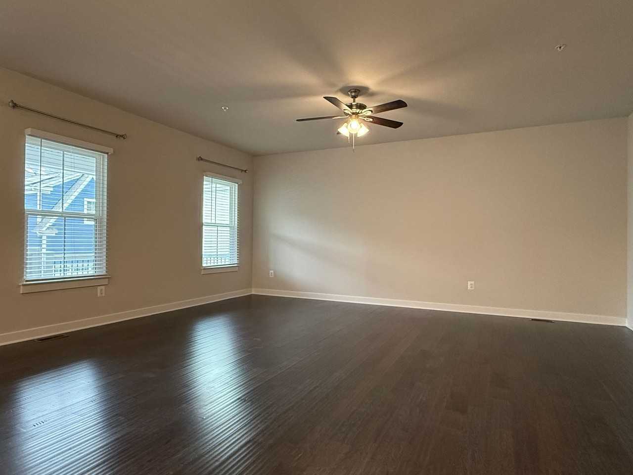 506 Ladywell St - Photo 6 of 39