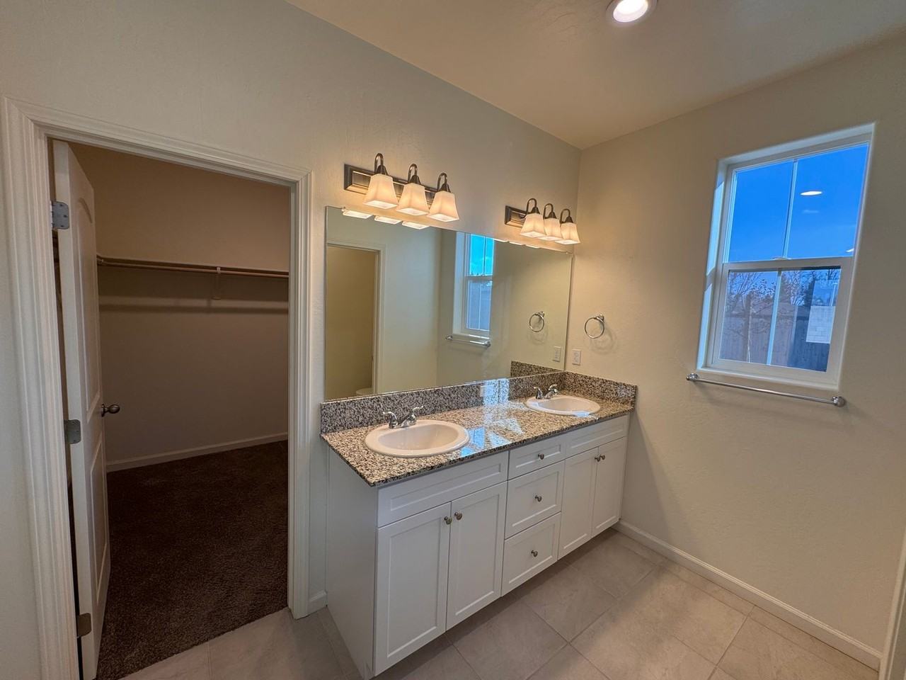 224 W Kimball Ave - Photo 5 of 12