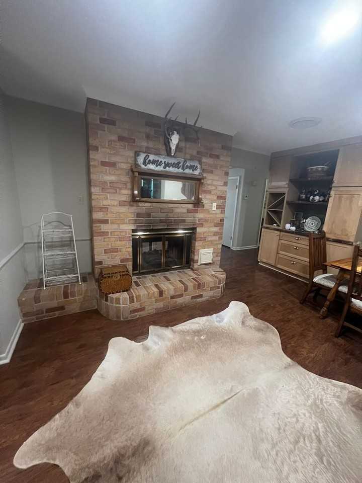 1526 Rosewood Dr - Photo 6 of 15