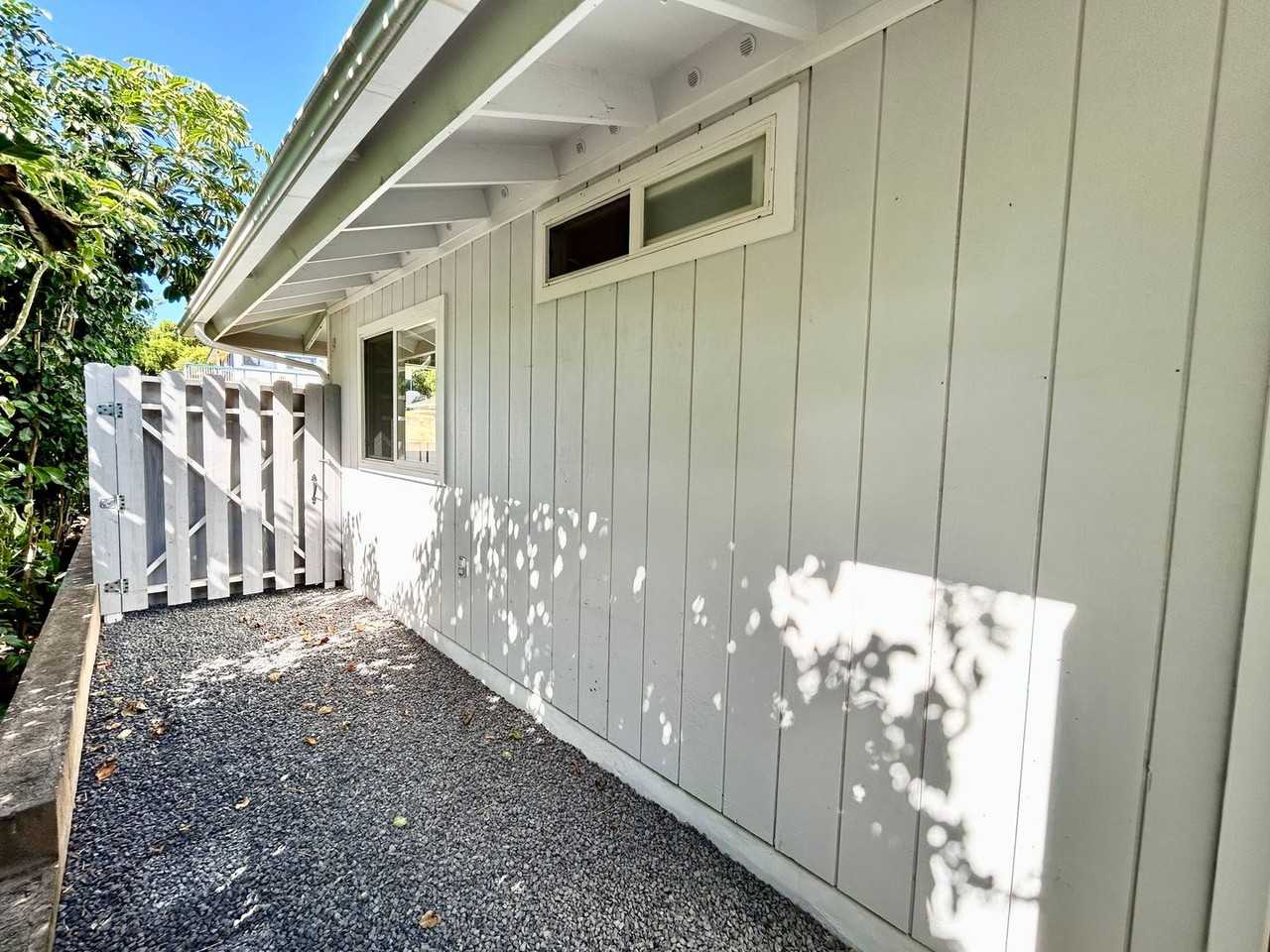 224 Hiolani St - Photo 4 of 14