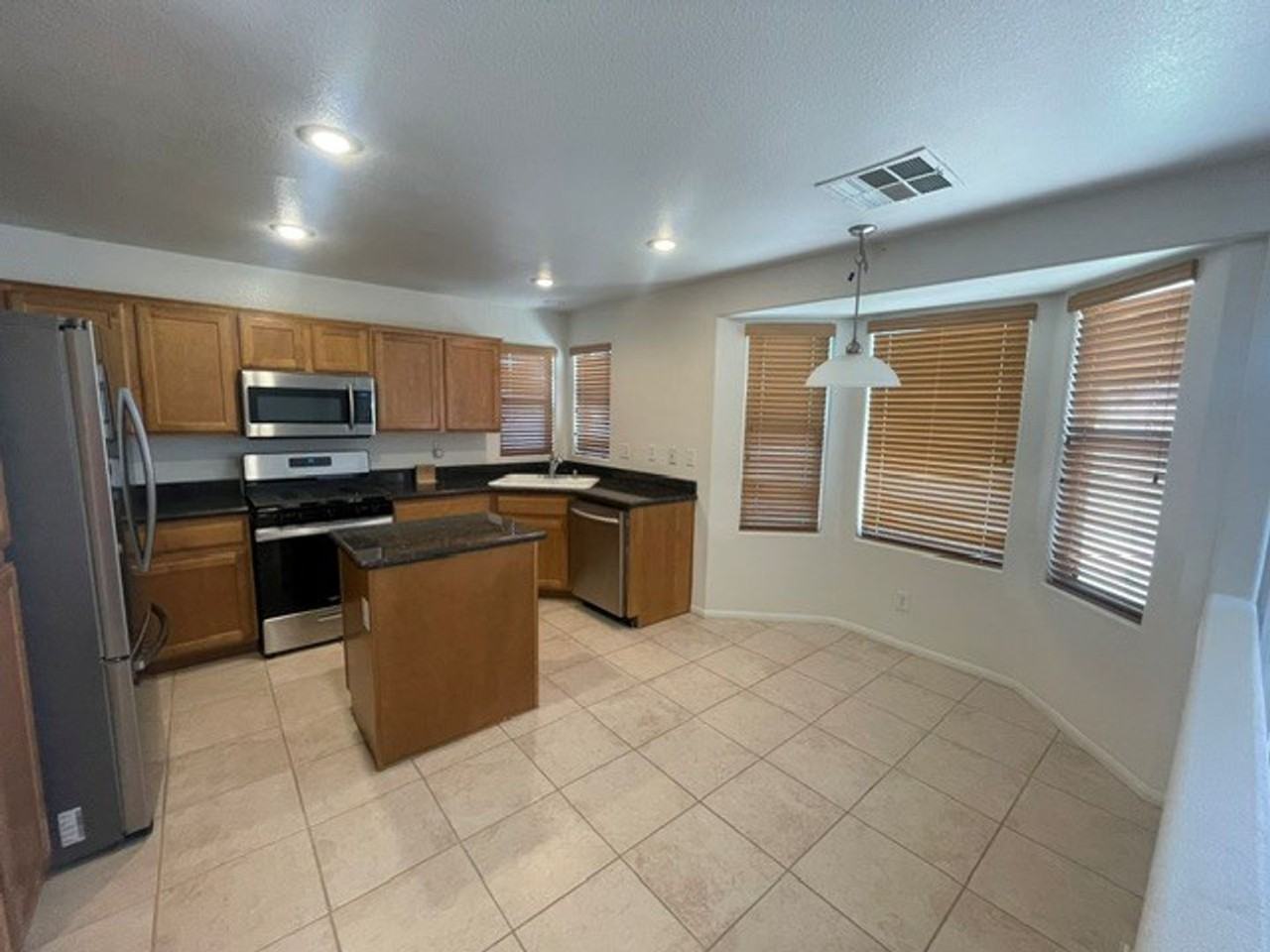 5298 Caprock Canyon Ave - Photo 7 of 40