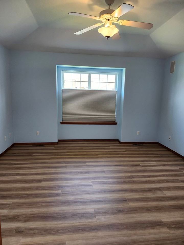 106 Prestwick Ln - Photo 7 of 39