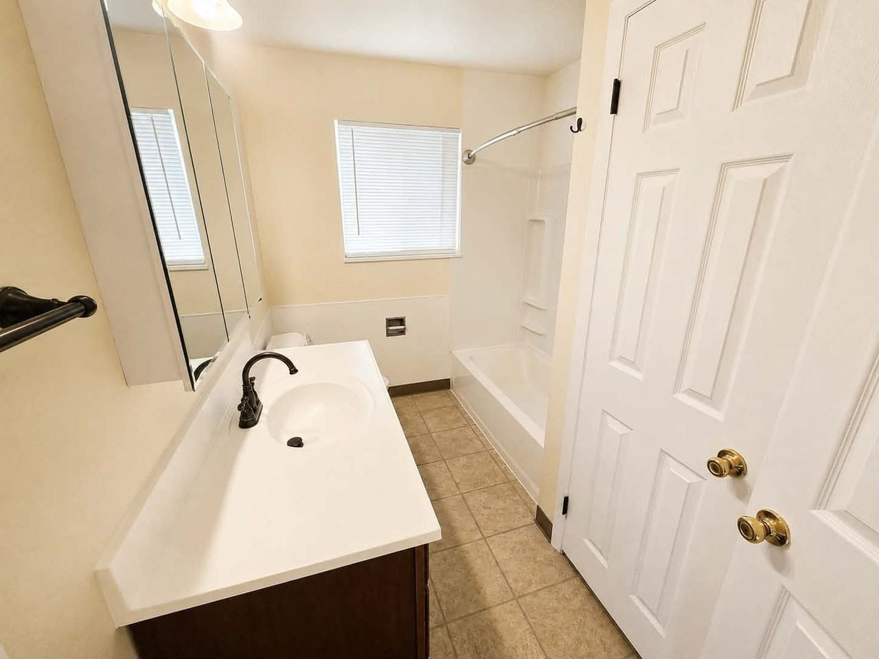 3020 Denver St - Photo 7 of 8