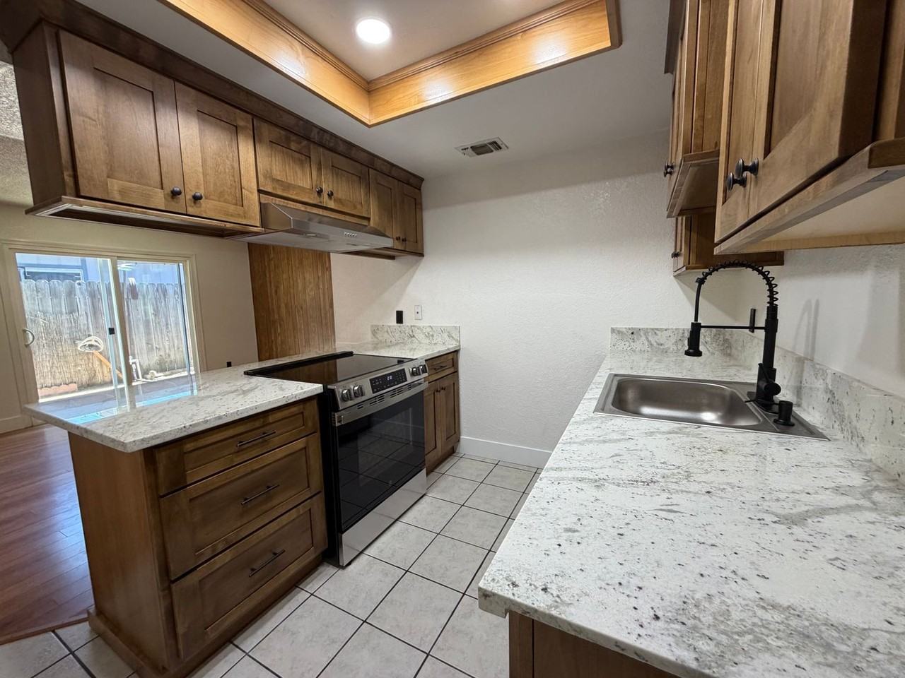 3614 S Port Dr - Photo 2 of 23