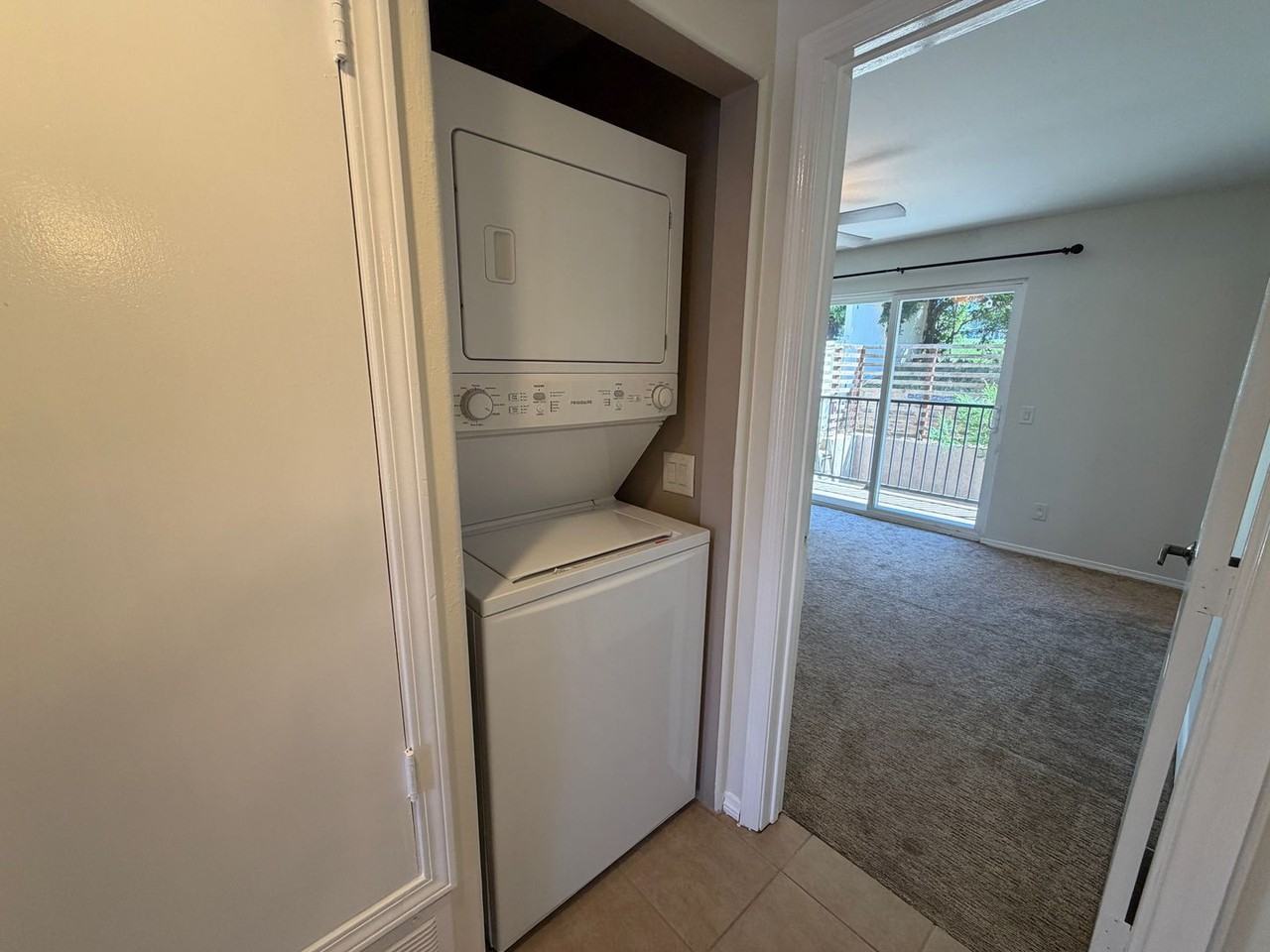 2623 Calle Del Comercio - Photo 2 of 10