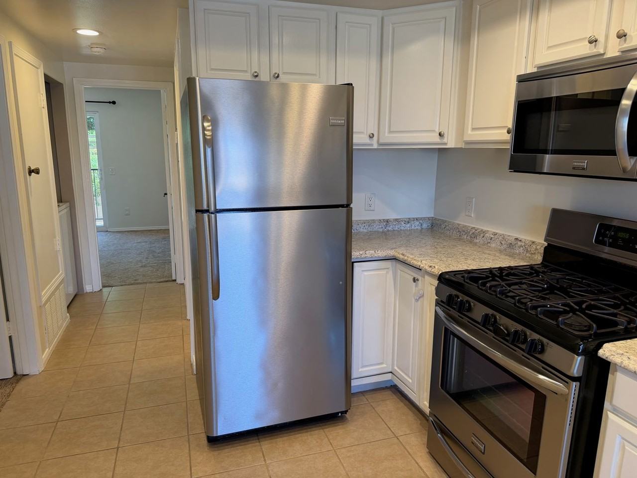 2623 Calle Del Comercio - Photo 6 of 10