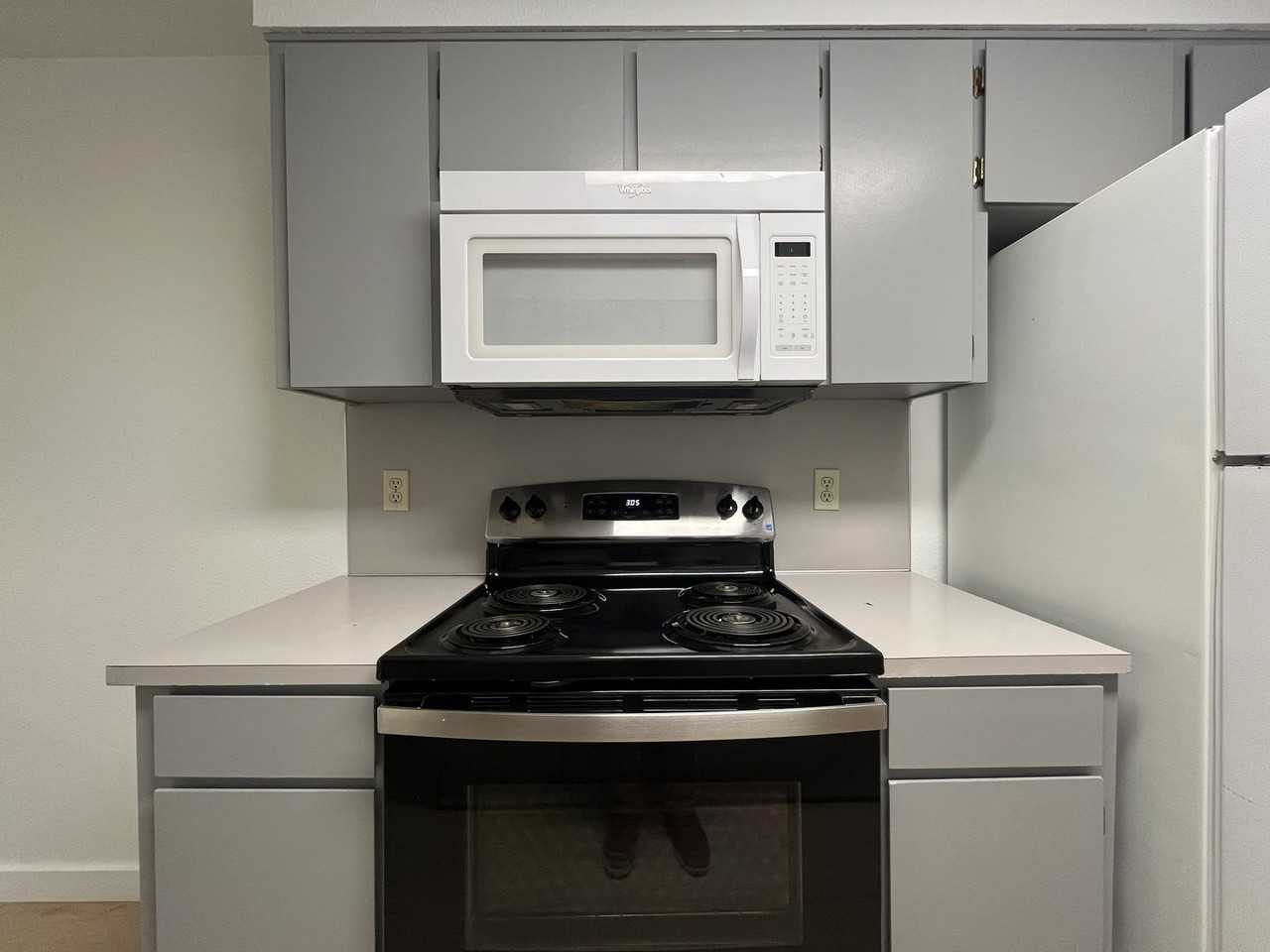 4634 Sw Vermont St #4 - Photo 5 of 28