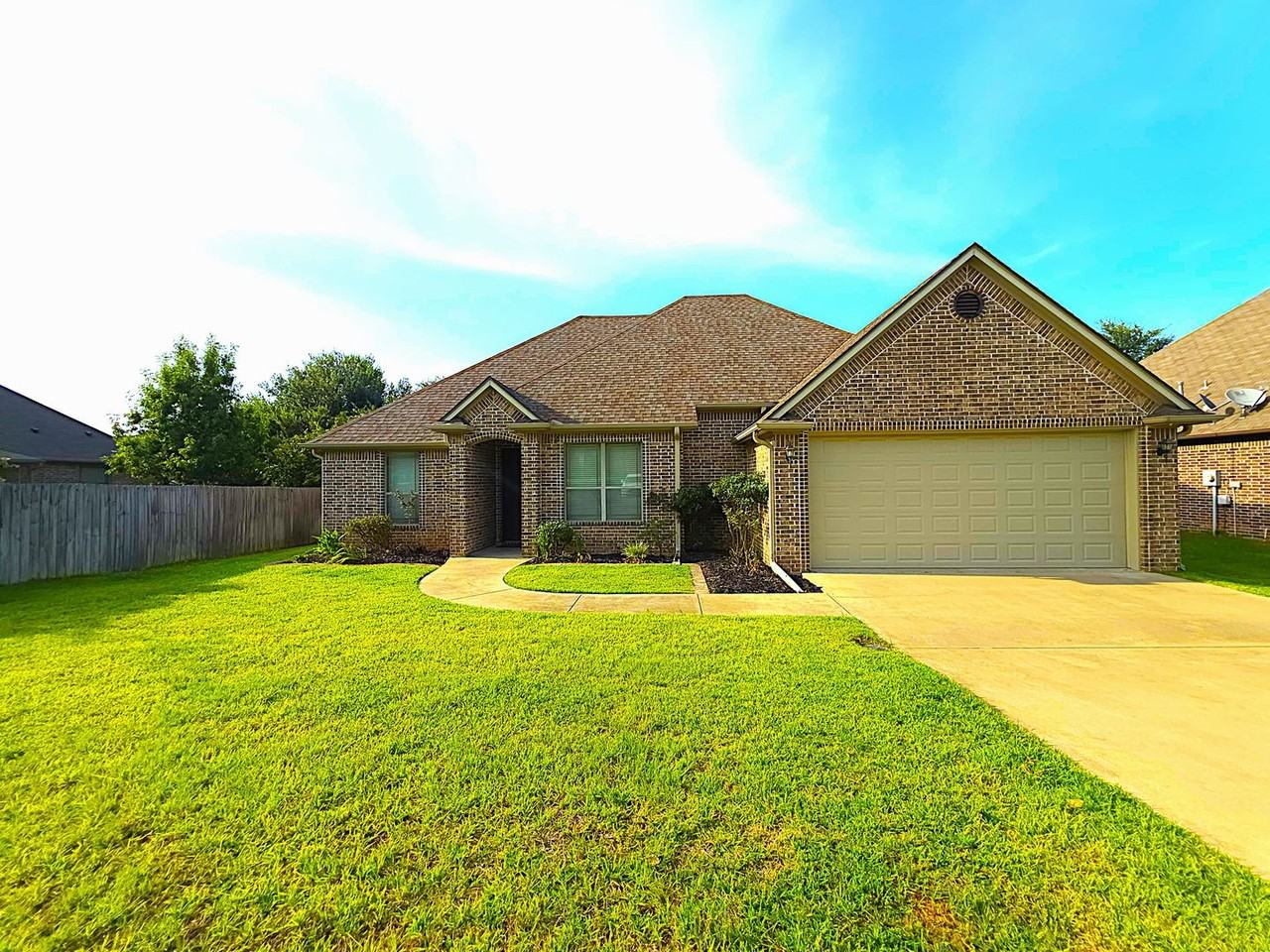 11864 Poydras - Photo 3 of 50