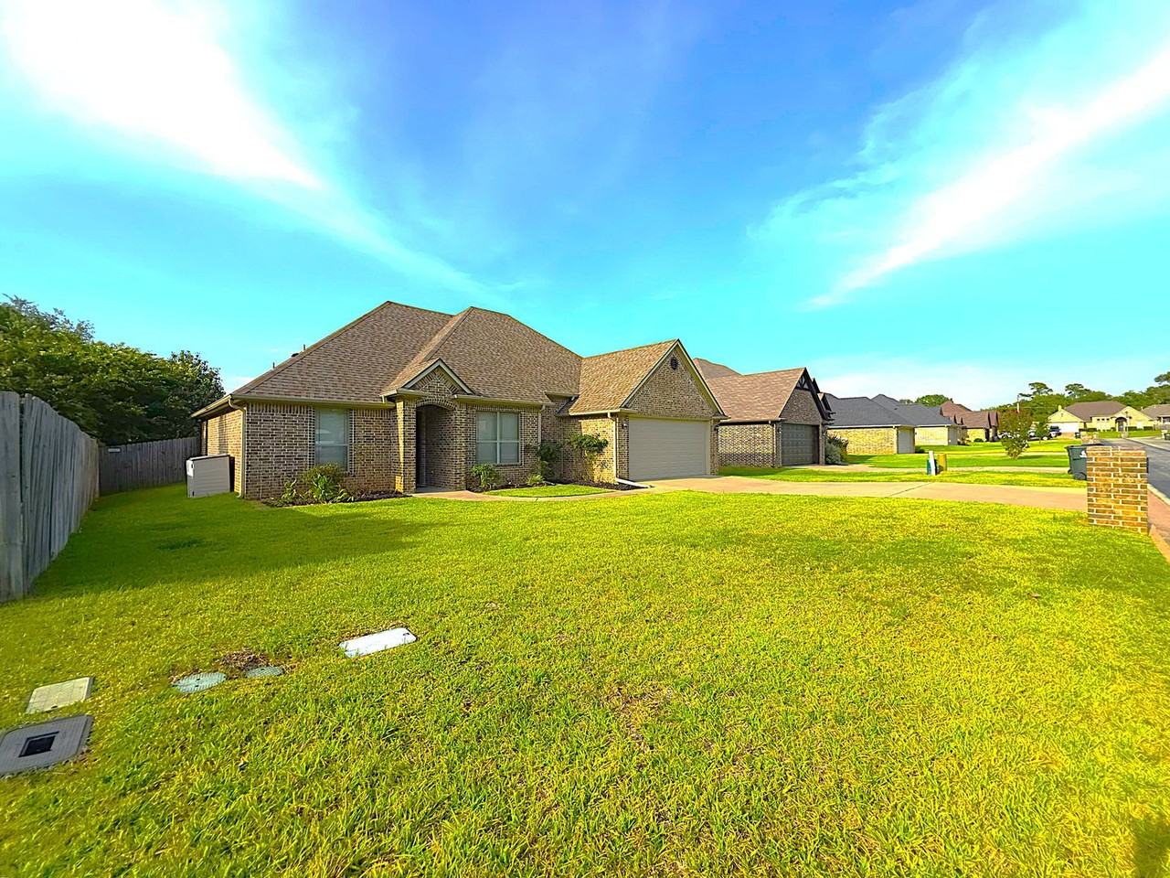 11864 Poydras - Photo 4 of 50