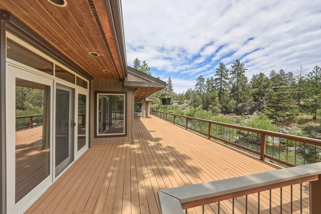 637 Nw Silver Buckle - Photo 3 of 50
