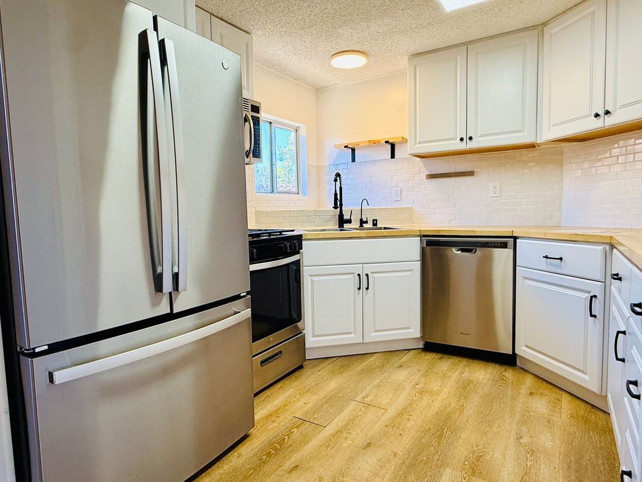 416 Valley St - Photo 7 of 16