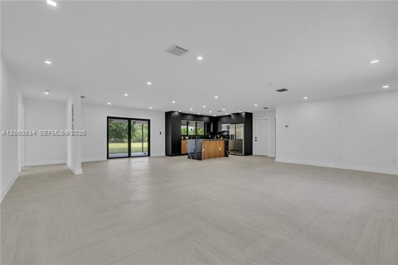 17680 Sw 54th St #17680 - Photo 6 of 39